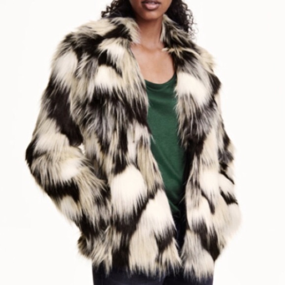H&M Jackets & Blazers - NWT H&M Faux Fur Coat