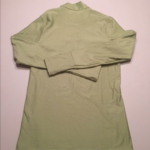 Green running pullover - Picture 2 of 4