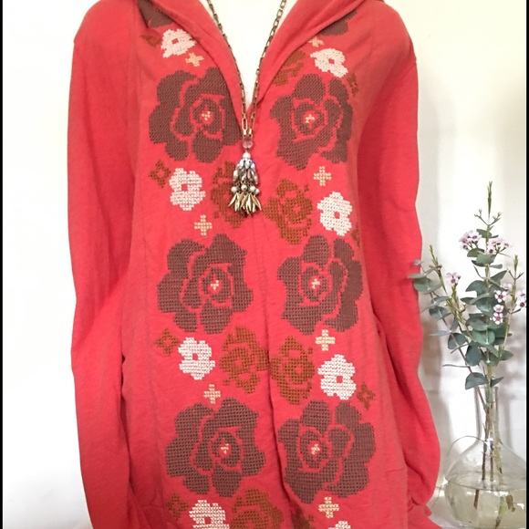 🎈S A L E🎈FridaySaturday Sewing Club Hoodie - Picture 2 of 4