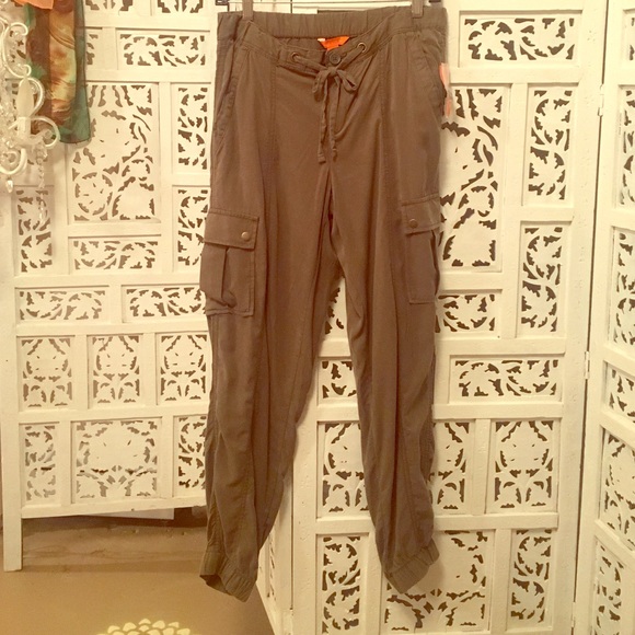 Joe Fresh Khaki Green Pants - Picture 1 of 1