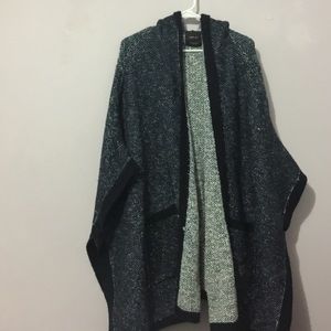 Beautiful Zara poncho ❤️