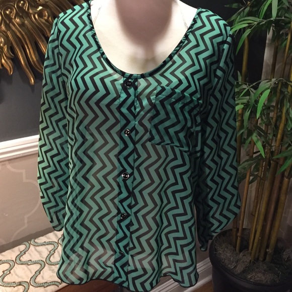 Chevron print sheer blouse size large