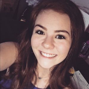 Meet your Posher, Deanna