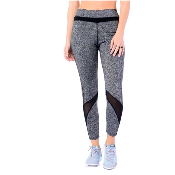 Mesh Inlay Mixed Media Activewear Leggings - Picture 4 of 4