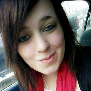 Meet your Posher, Cassandra