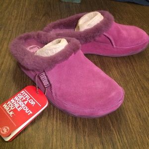 Fitflop suede fur lined clogs/slippers