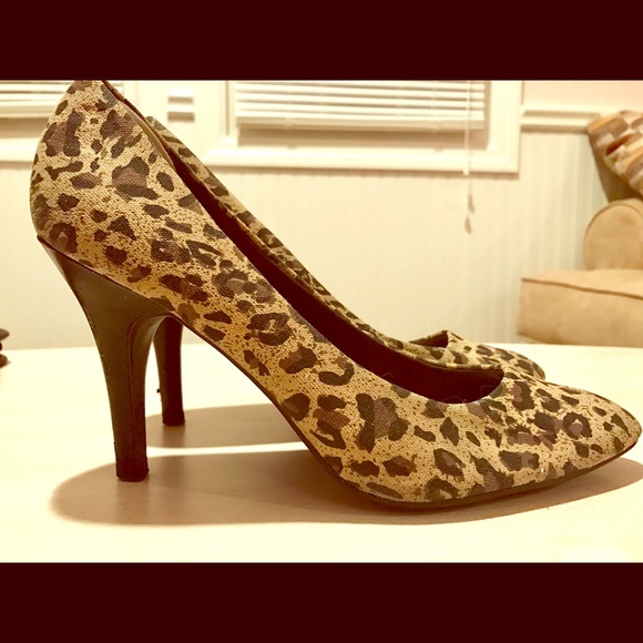 Sexy Leopard Print Women's Heels!! 🐆