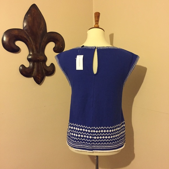 NWT Banana Republic Embroidered Top - Picture 3 of 4
