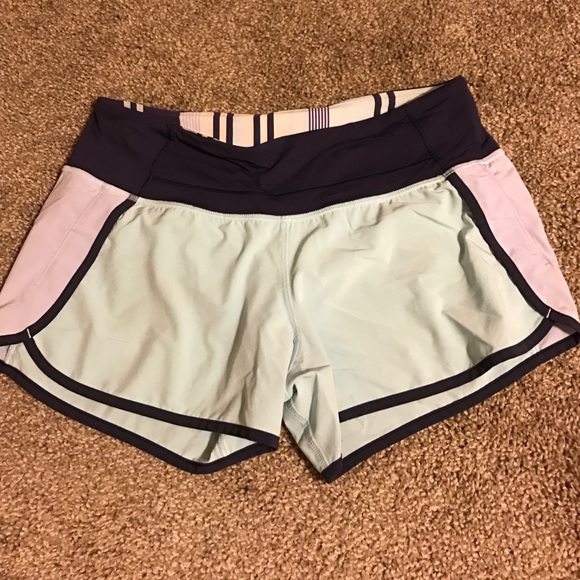 Size 6, Lululemon runtimes!