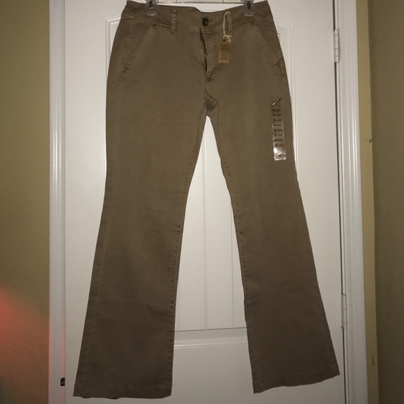 Brand New American Eagle Kick Boot Khakis