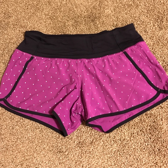 Size 6 Lululemon run times!