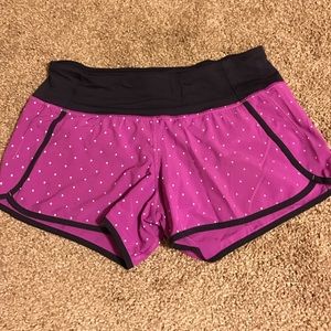 Size 6 Lululemon run times!