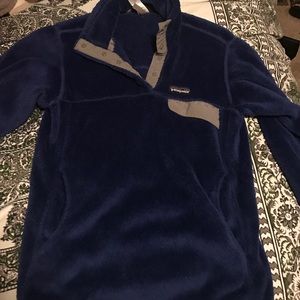 blue Patagonia quarter button up fleece