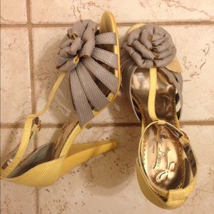 Poetic license open toe heels