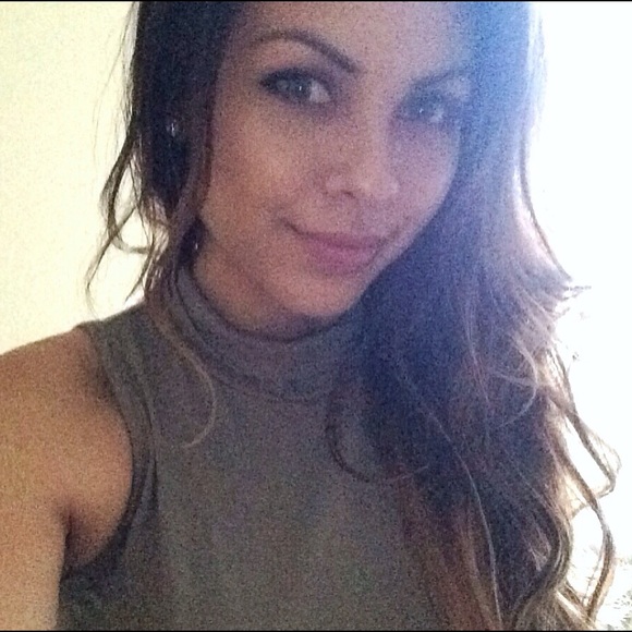 Meet your Posher, Serena