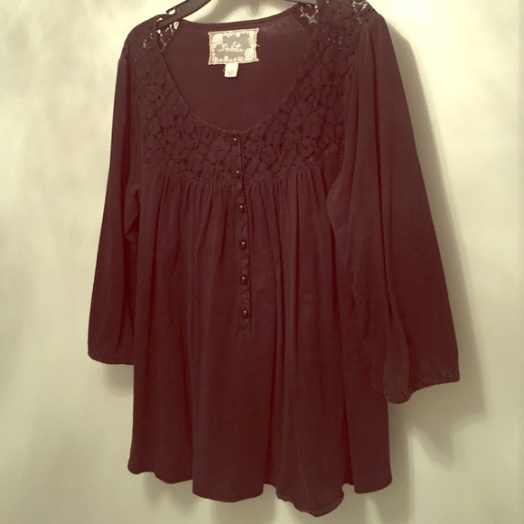 Black swing shirt with button and lacs detail