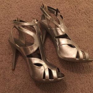 👠 Heels