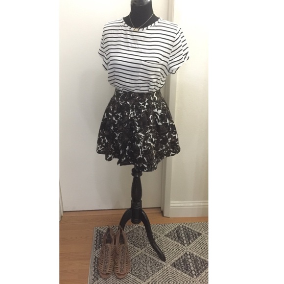 Short Floral Skirt