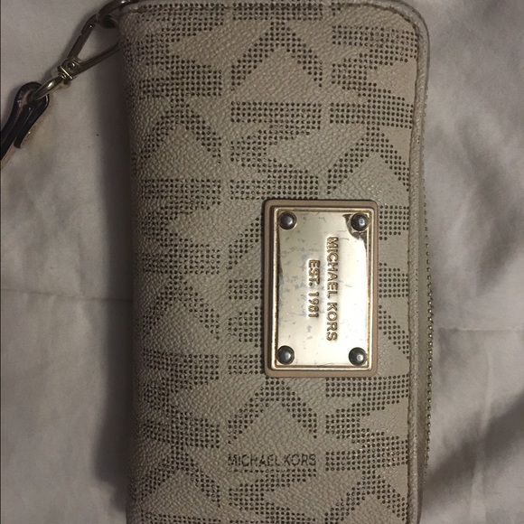 Michael Kors wallet