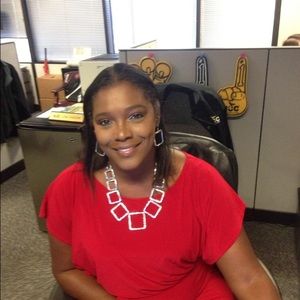 Meet your Posher, Lisa