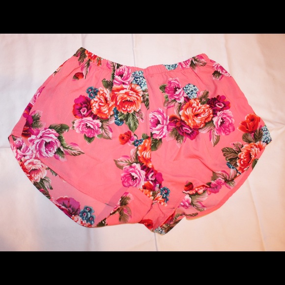 #BUNDLE floral shorts