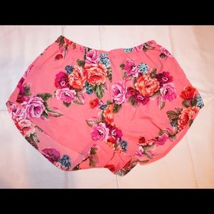 #BUNDLE floral shorts