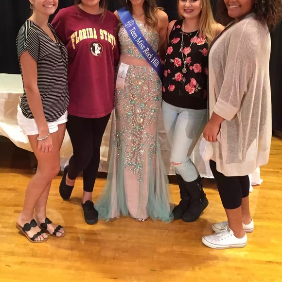Pageant/Prom Dress - Picture 2 of 5