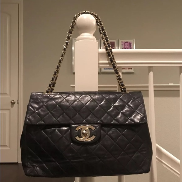 Chanel purse