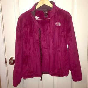 NORTHFACE dark pink zip up fur jacket