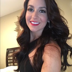 Meet your Posher, Nicole