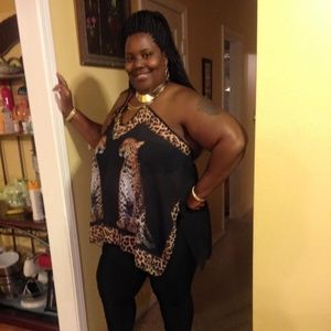 Meet your Posher, Latasha