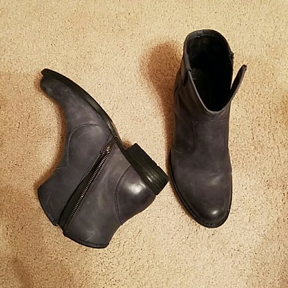 born navy boots