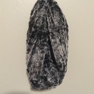 Black and Grey Faux Fur Circle Scarf