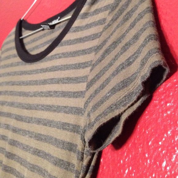 Army Green Stripped Tee - Picture 2 of 4