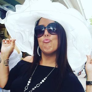 Meet your Posher, Robin