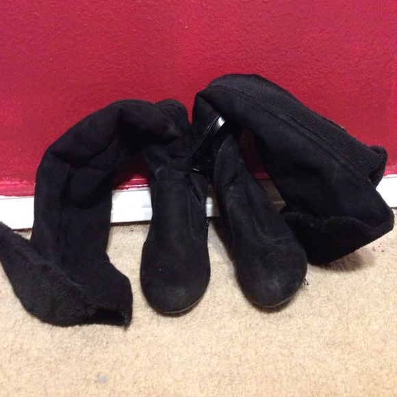 Black High Heeled Boots - Picture 1 of 3