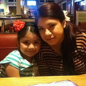 Meet your Posher, Leticia