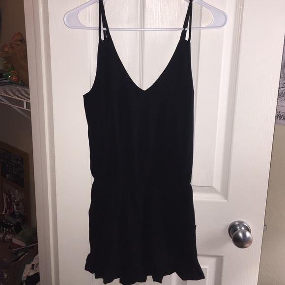 Black ruffle bottoms romper