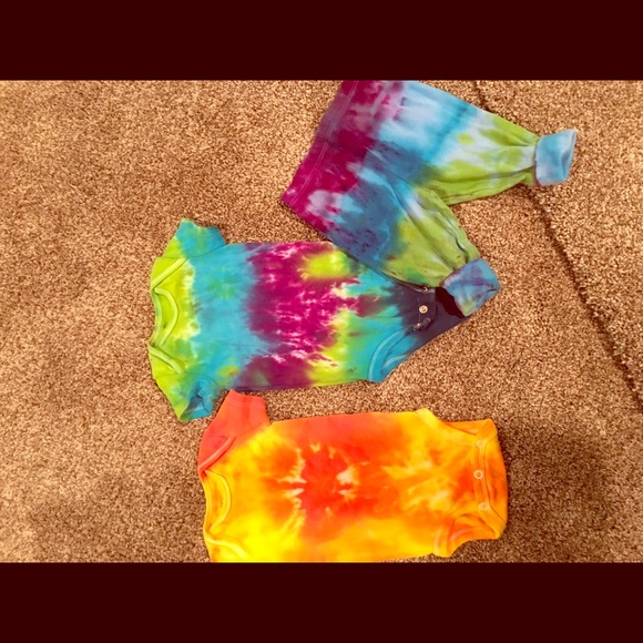 Hand dyed baby onesie and pant set