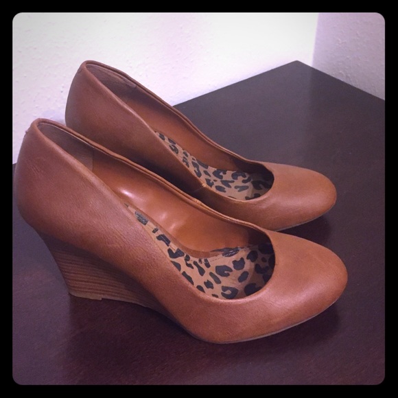 Jessica Simpson Wedges 7.5