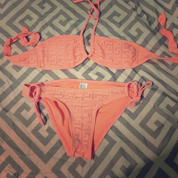 Bathing suit