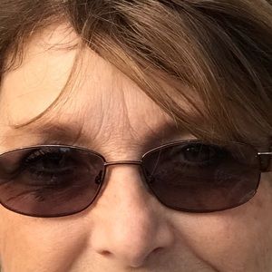 Meet your Posher, Becky