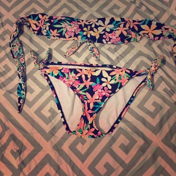 Bathing suit