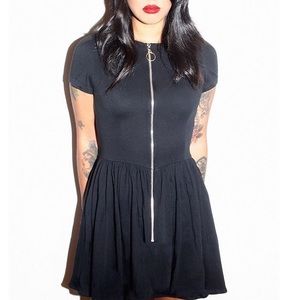 Deandri Collarless Jersey Alice Dress