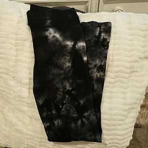 Pink Victorias Secret Leggings Tie Dye pattern.