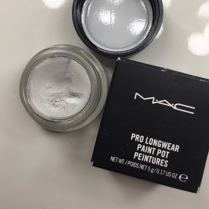 MAC paint pot