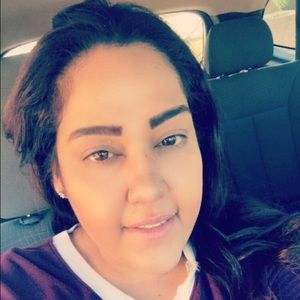 Meet your Posher, Alejandra