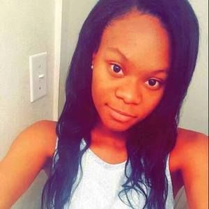 Meet your Posher, Briana