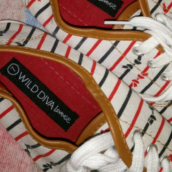 New woman nice canvas sneakers - Picture 2 of 3