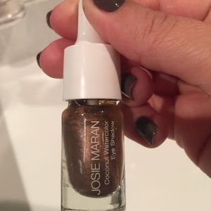 Josie Maran Eyeshadow